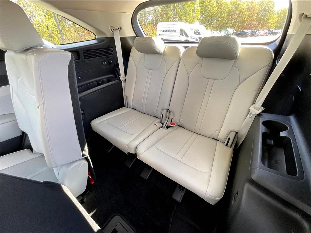 used 2022 Kia Sorento car, priced at $27,323