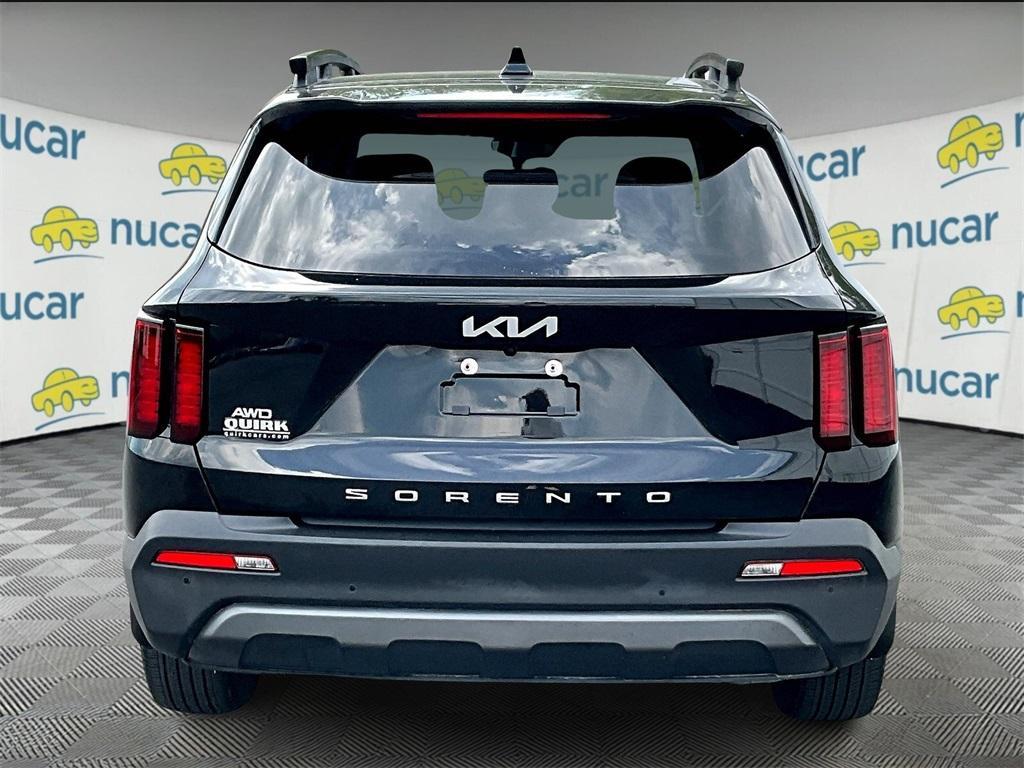 used 2022 Kia Sorento car, priced at $28,844