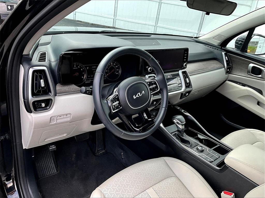 used 2022 Kia Sorento car, priced at $28,844