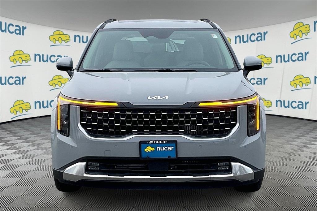 new 2025 Kia Carnival Hybrid car, priced at $45,140