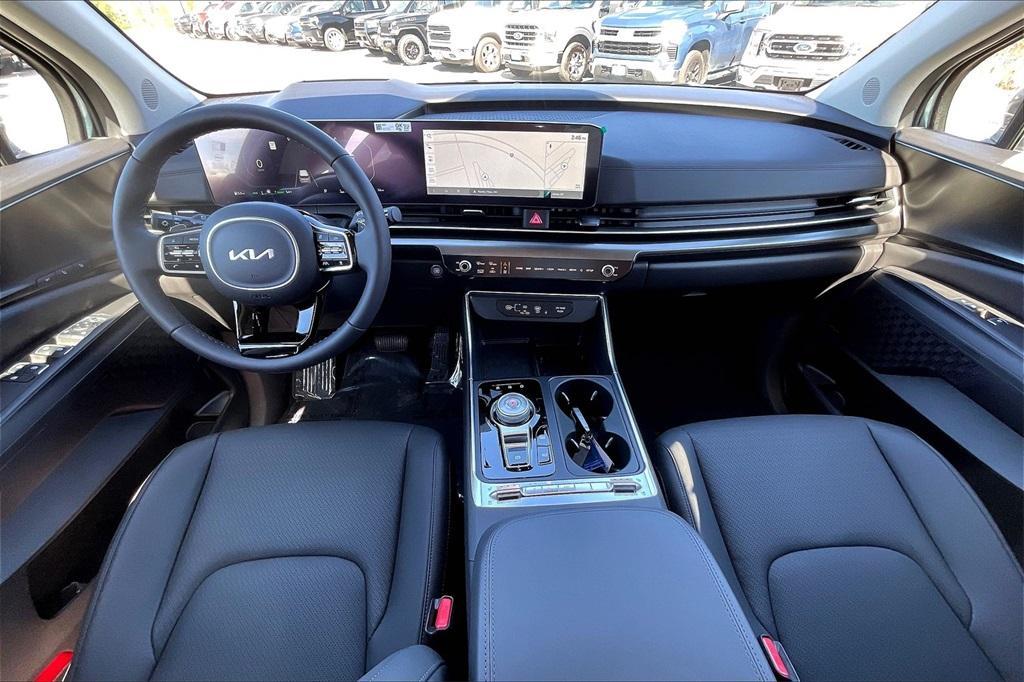 new 2025 Kia Carnival Hybrid car, priced at $50,139