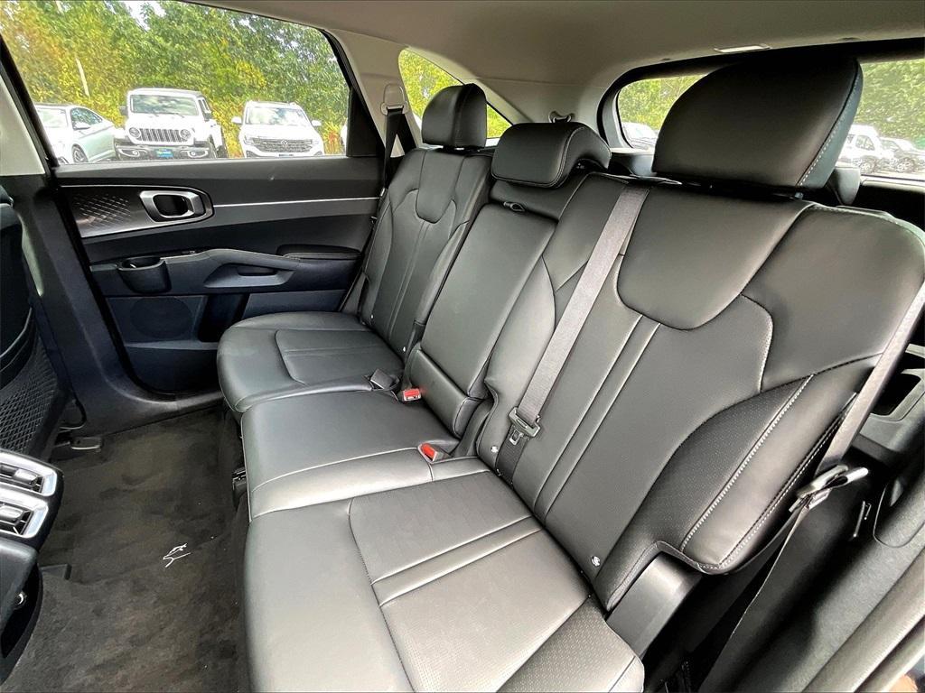 new 2026 Kia Sorento car, priced at $36,002
