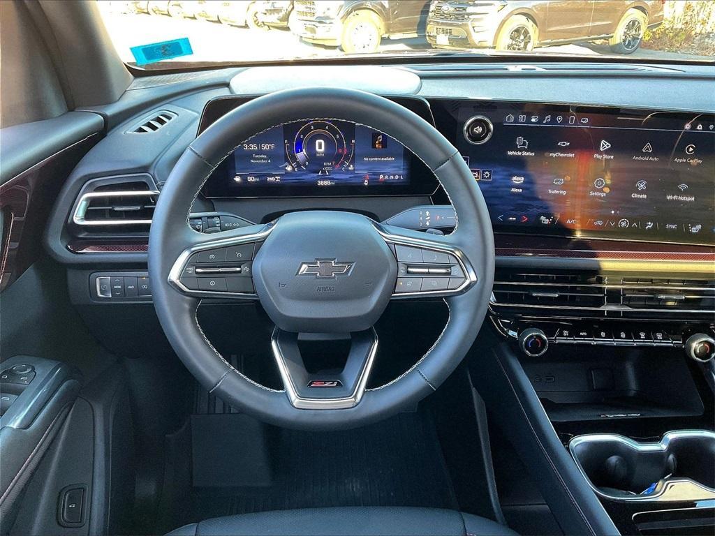 used 2025 Chevrolet Traverse car, priced at $46,977