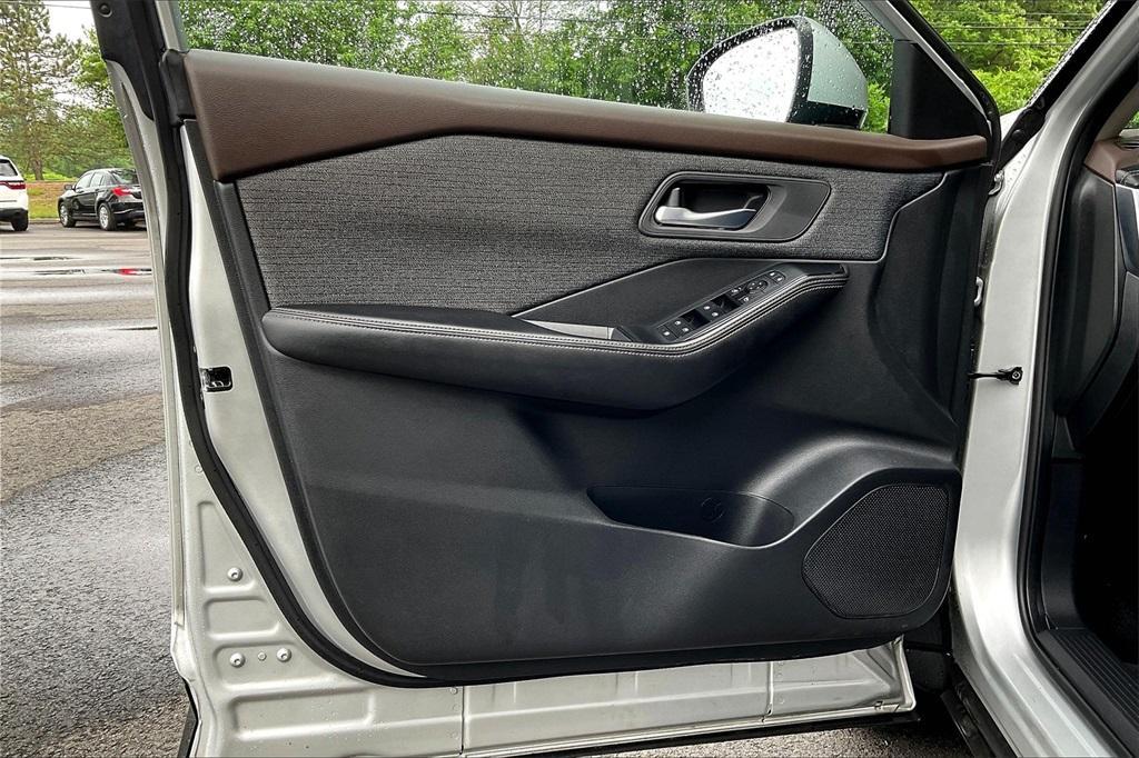 used 2021 Nissan Rogue car, priced at $19,375