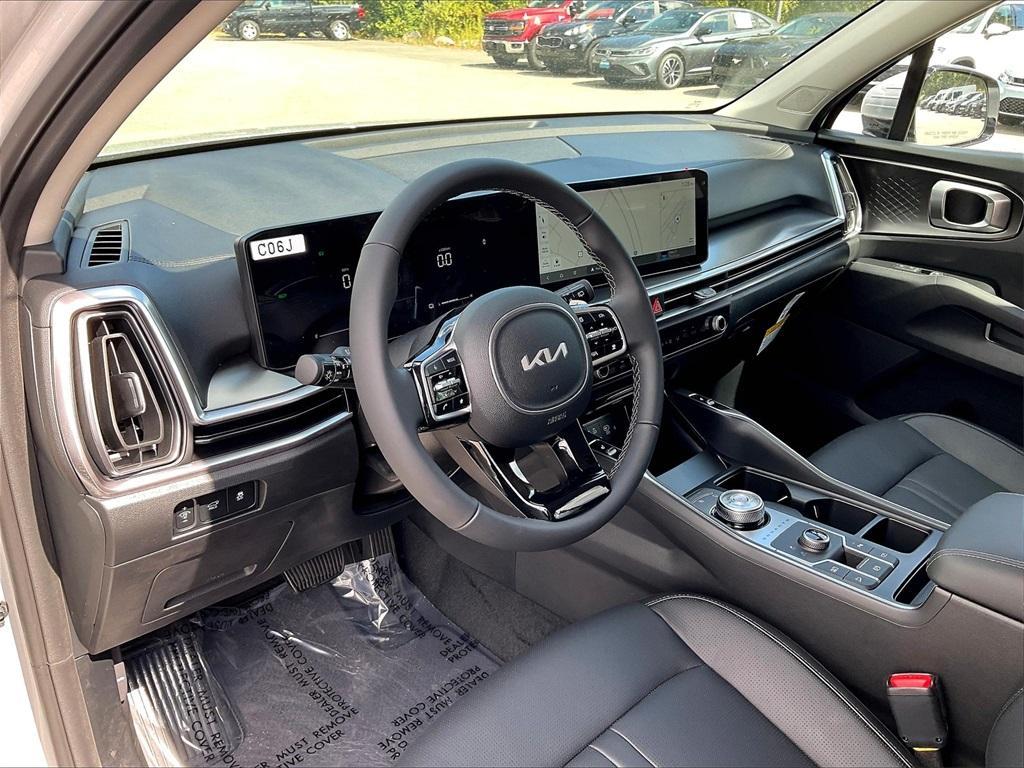 new 2025 Kia Sorento Hybrid car, priced at $38,600