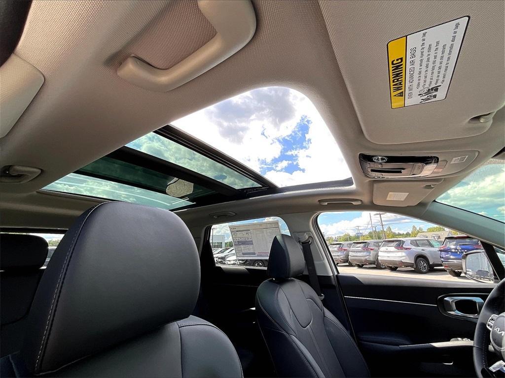new 2025 Kia Sorento Hybrid car, priced at $38,600