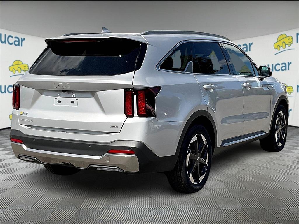 new 2025 Kia Sorento Hybrid car, priced at $38,600