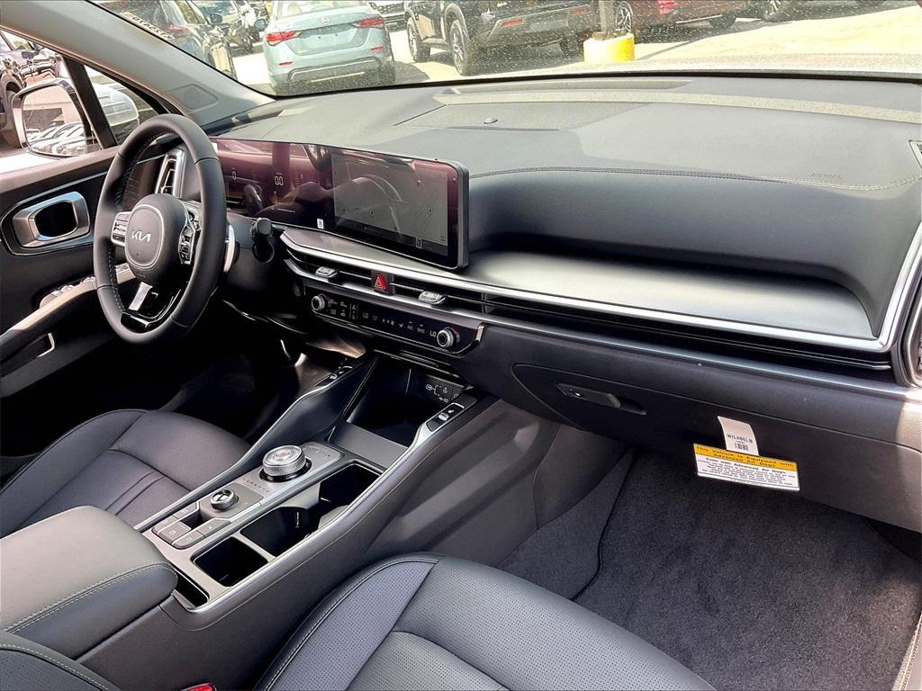new 2025 Kia Sorento Hybrid car, priced at $38,600