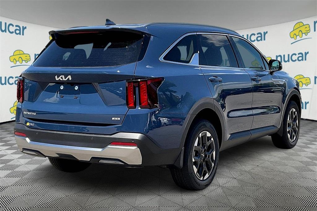new 2025 Kia Sorento car, priced at $35,656