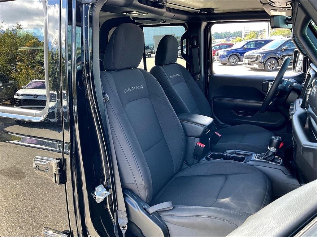 used 2023 Jeep Gladiator car, priced at $28,963