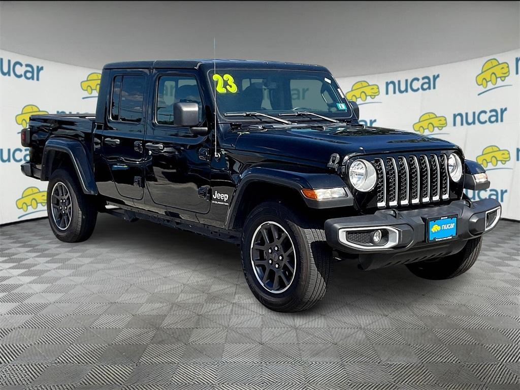 used 2023 Jeep Gladiator car, priced at $28,963
