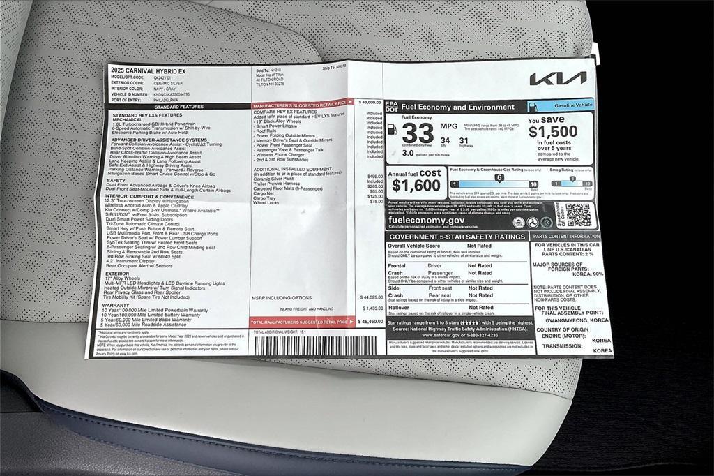 new 2025 Kia Carnival Hybrid car, priced at $40,895