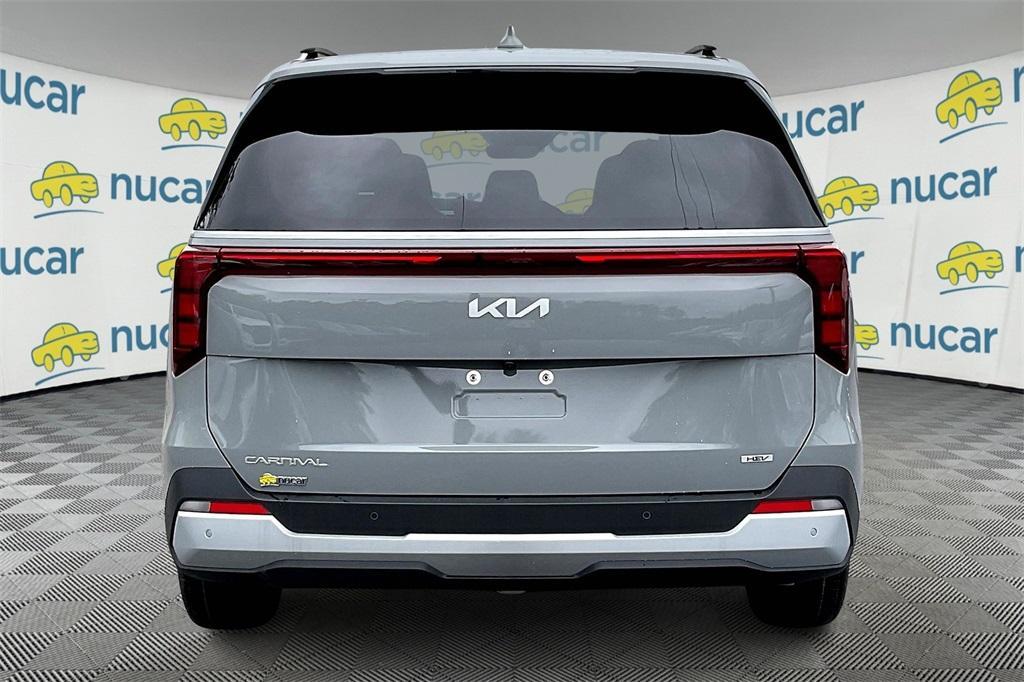 new 2025 Kia Carnival Hybrid car, priced at $40,895