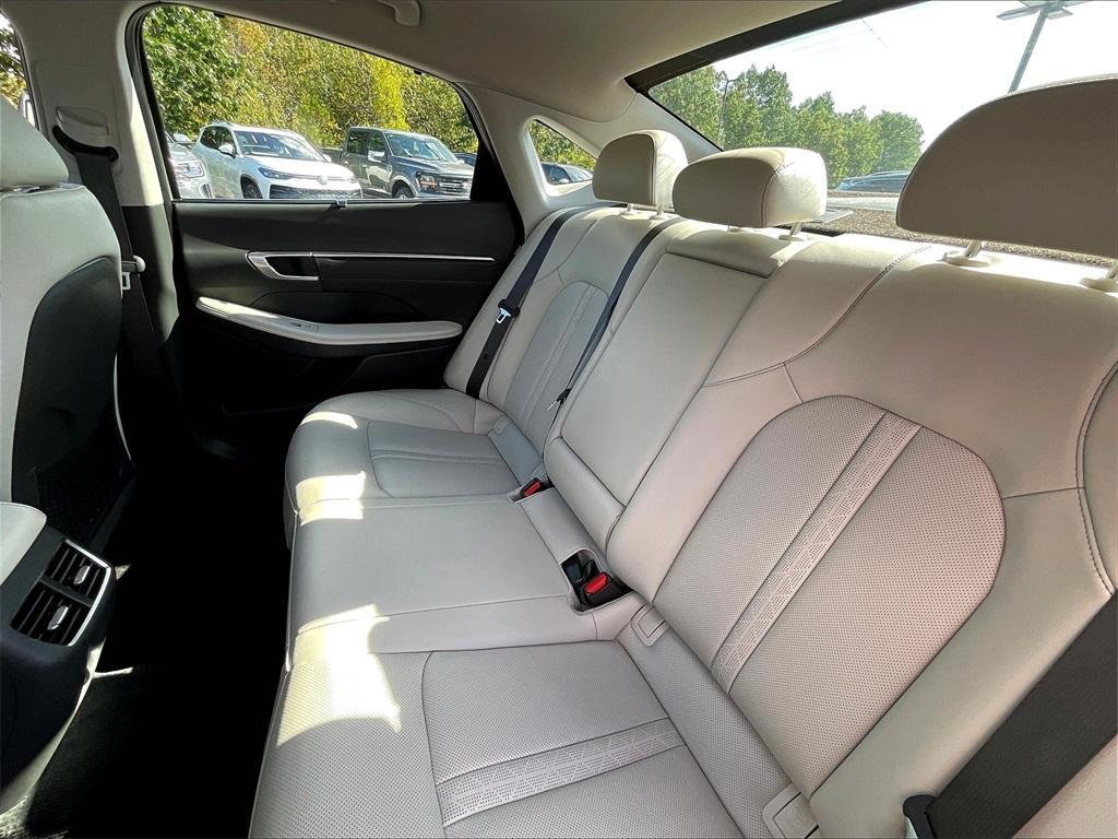 used 2022 Hyundai Sonata Hybrid car, priced at $18,997