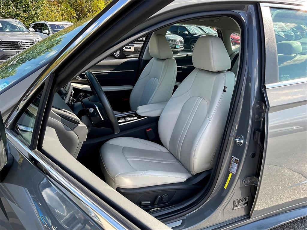 used 2022 Hyundai Sonata Hybrid car, priced at $18,997