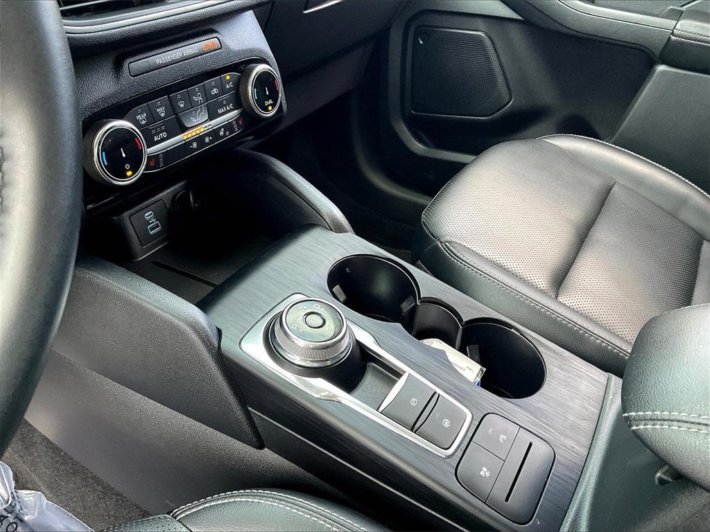 used 2022 Ford Escape car, priced at $24,323