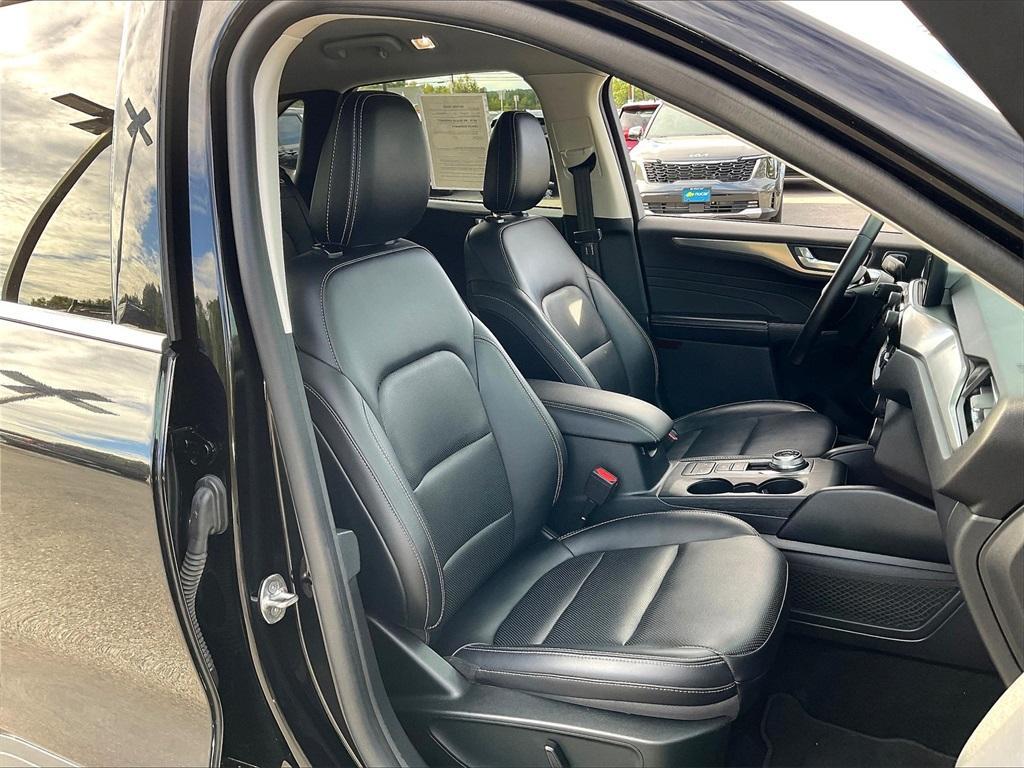 used 2022 Ford Escape car, priced at $24,323