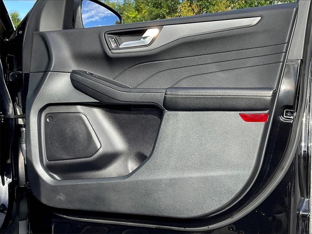 used 2022 Ford Escape car, priced at $24,323