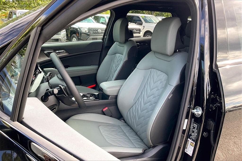 new 2025 Kia Sportage Plug-In Hybrid car, priced at $42,791