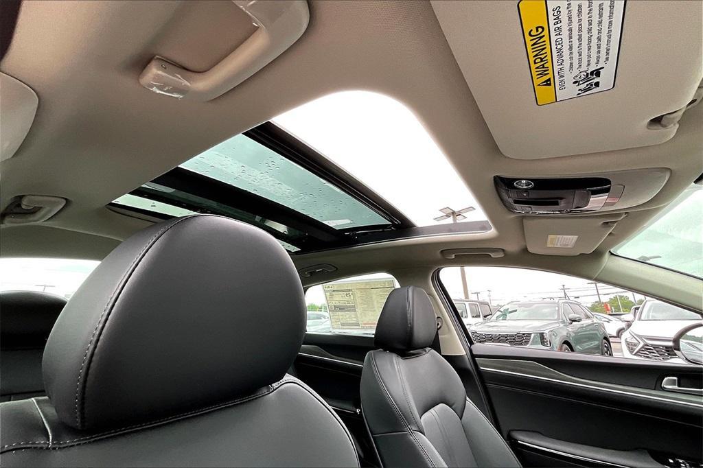 new 2025 Kia K5 car, priced at $33,825
