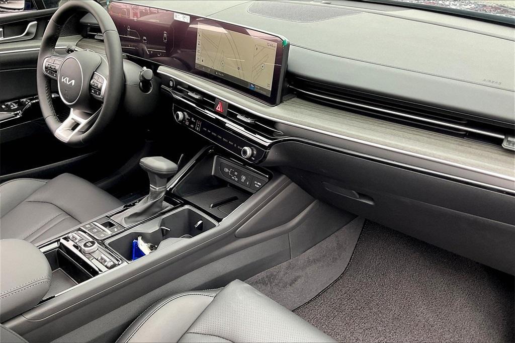 new 2025 Kia K5 car, priced at $33,825