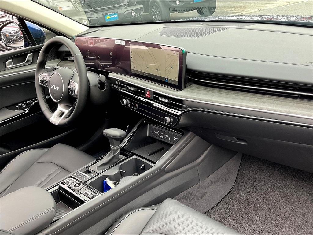 new 2025 Kia K5 car, priced at $32,267