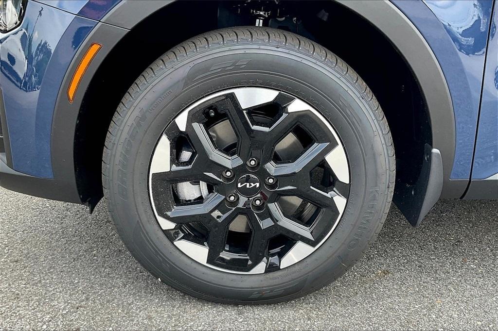 new 2025 Kia Sorento car, priced at $35,551