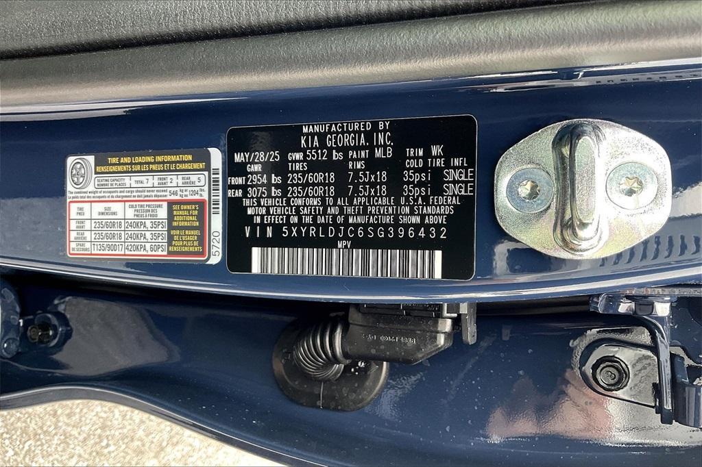 new 2025 Kia Sorento car, priced at $35,551