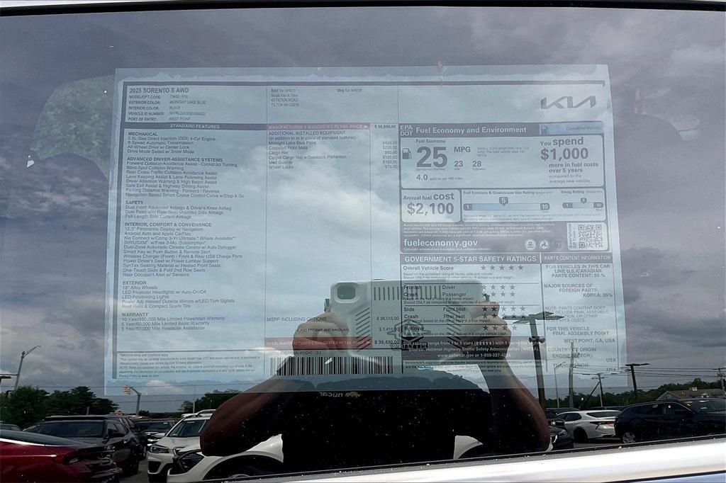 new 2025 Kia Sorento car, priced at $35,551