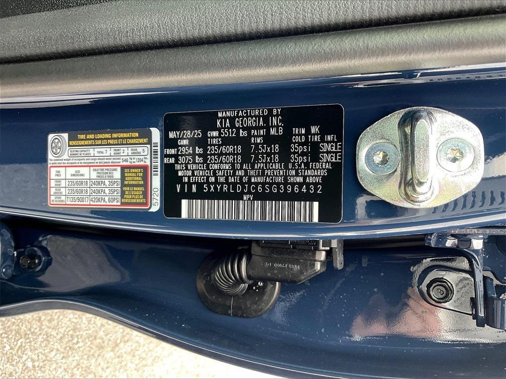 new 2025 Kia Sorento car, priced at $35,551