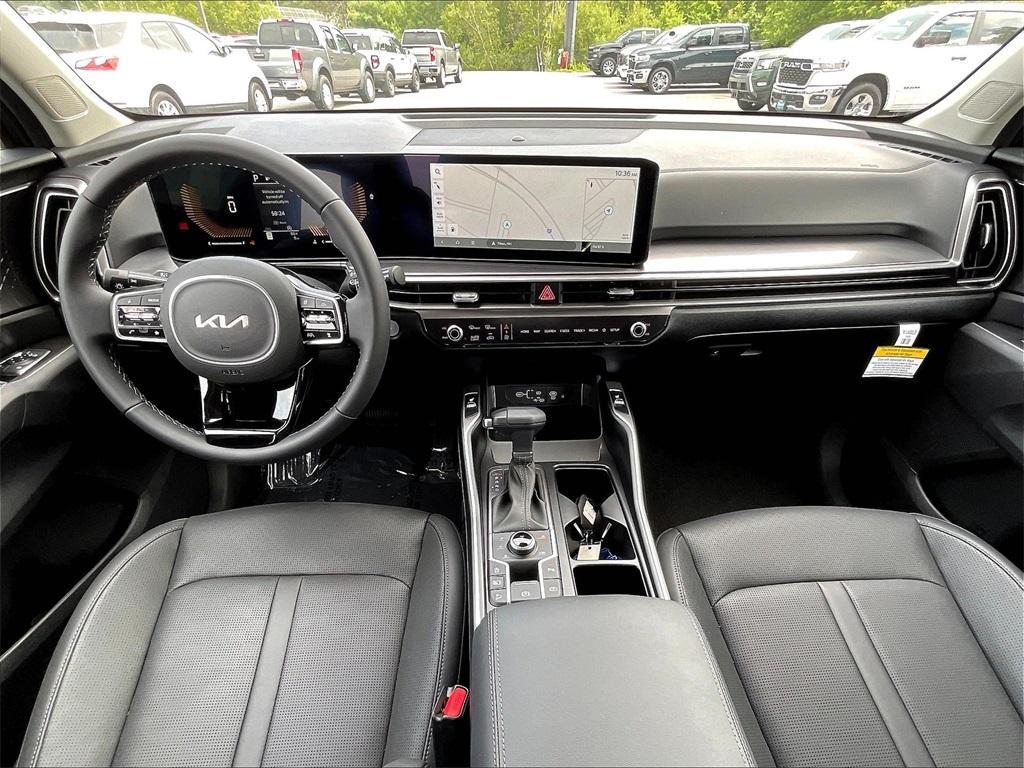 new 2025 Kia Sorento car, priced at $35,551