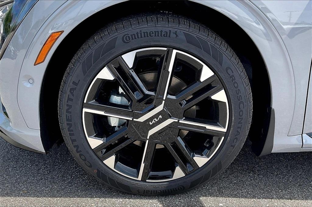 new 2025 Kia EV6 car, priced at $44,680