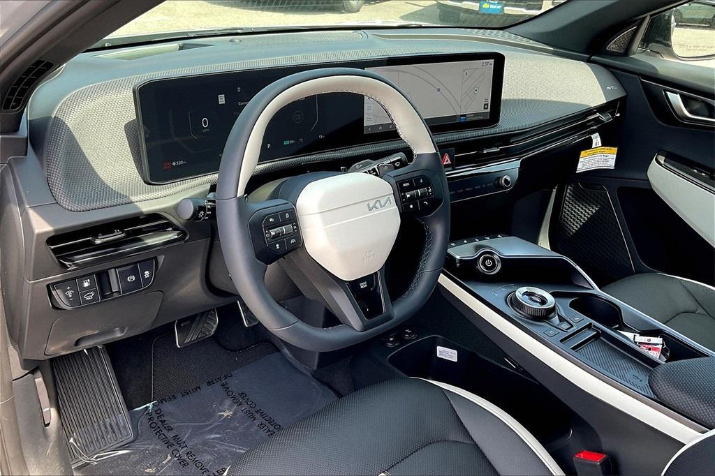 new 2025 Kia EV6 car, priced at $44,680
