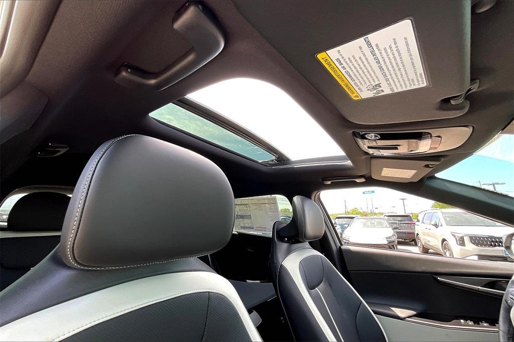 new 2025 Kia EV6 car, priced at $44,680