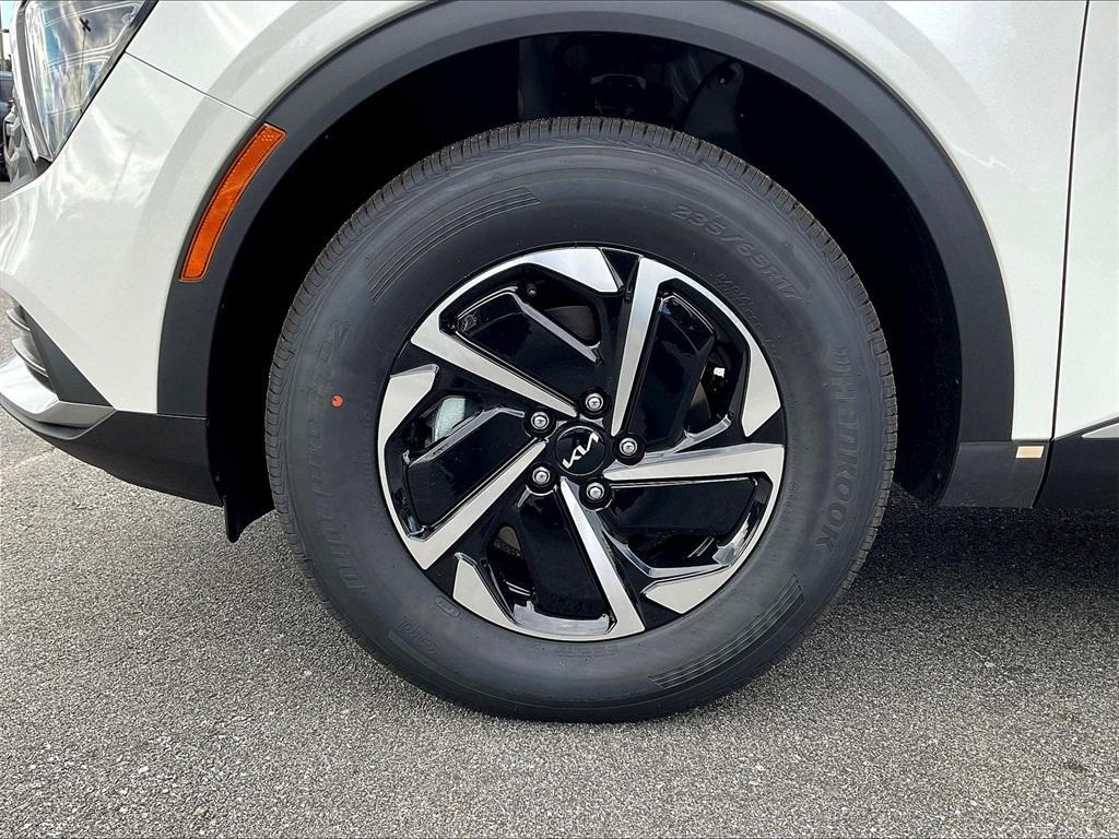 new 2025 Kia Sportage Hybrid car, priced at $30,310