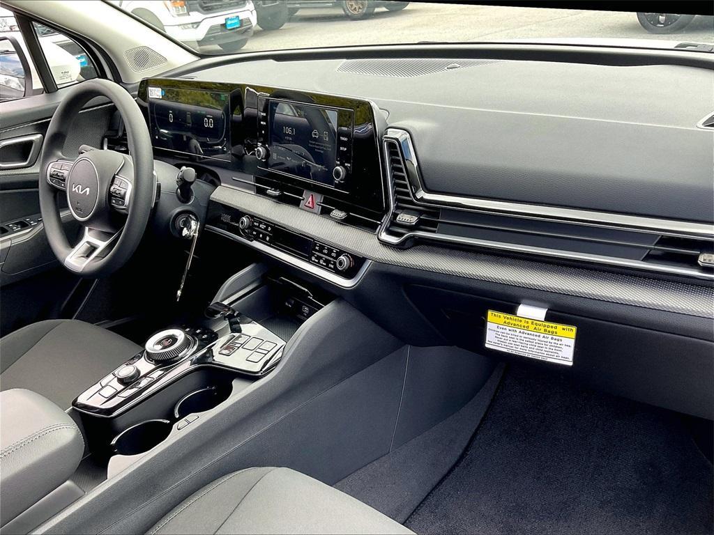 new 2025 Kia Sportage Hybrid car, priced at $30,310