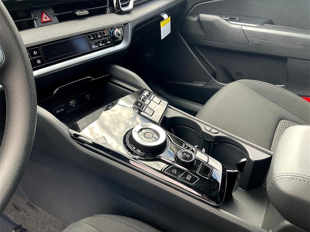 new 2025 Kia Sportage Hybrid car, priced at $30,310
