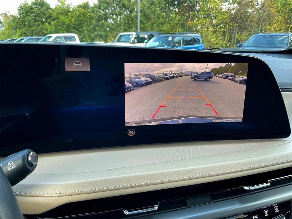 used 2024 Cadillac XT4 car, priced at $34,767