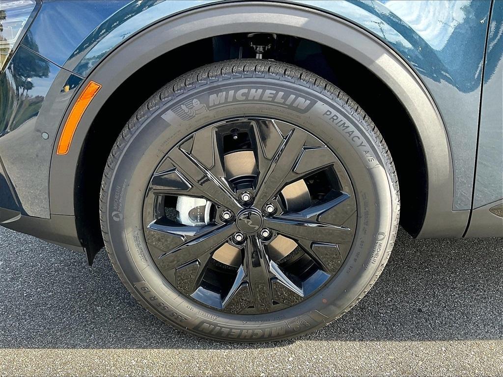 new 2025 Kia Sportage Plug-In Hybrid car, priced at $41,281