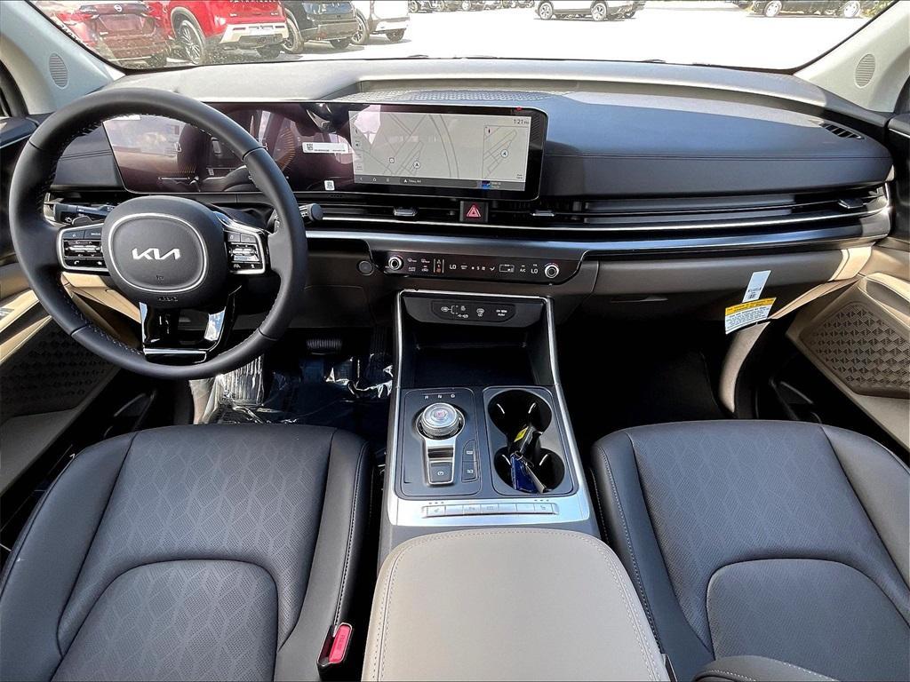 new 2026 Kia Carnival Hybrid car, priced at $40,827