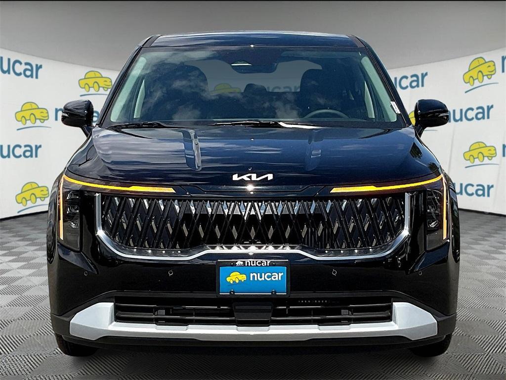 new 2026 Kia Carnival Hybrid car, priced at $40,827