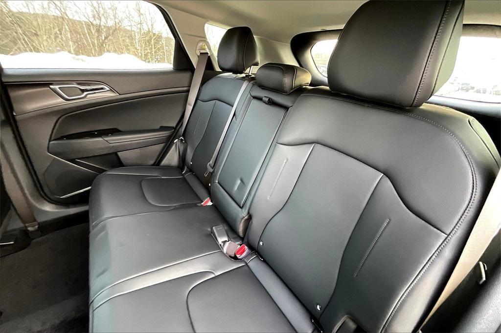 new 2025 Kia Sportage Hybrid car, priced at $34,385