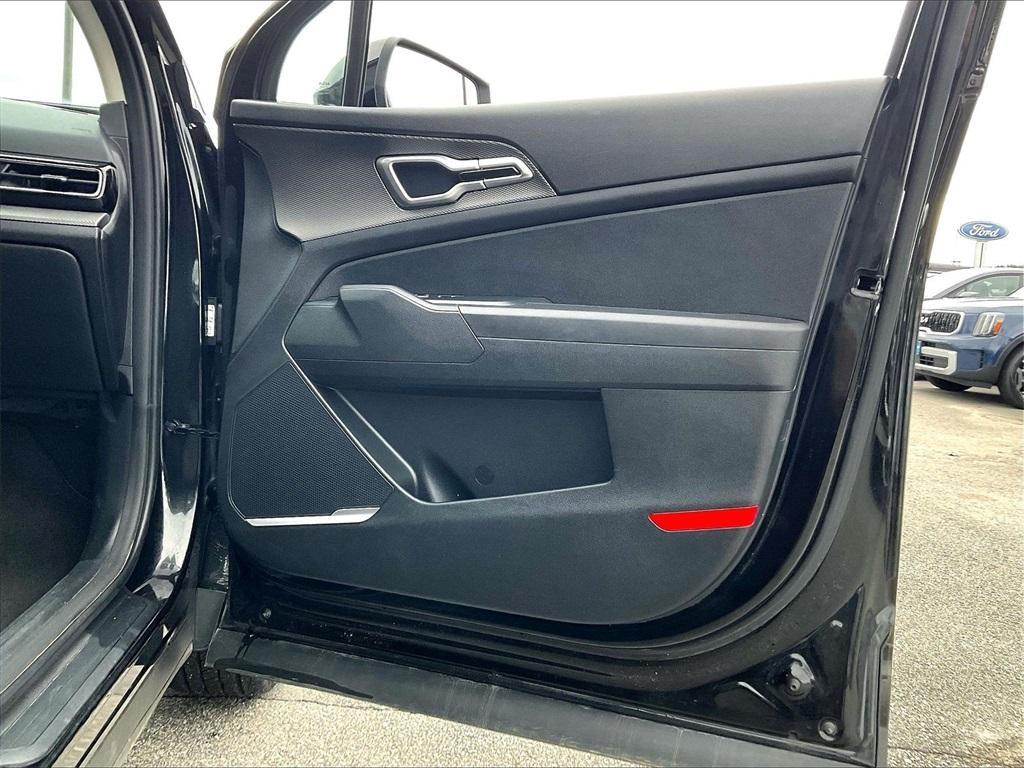 used 2023 Kia Sportage Hybrid car, priced at $26,323