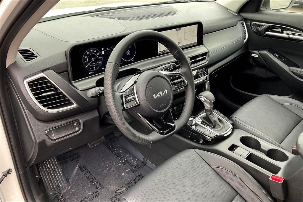 new 2025 Kia Seltos car, priced at $29,990