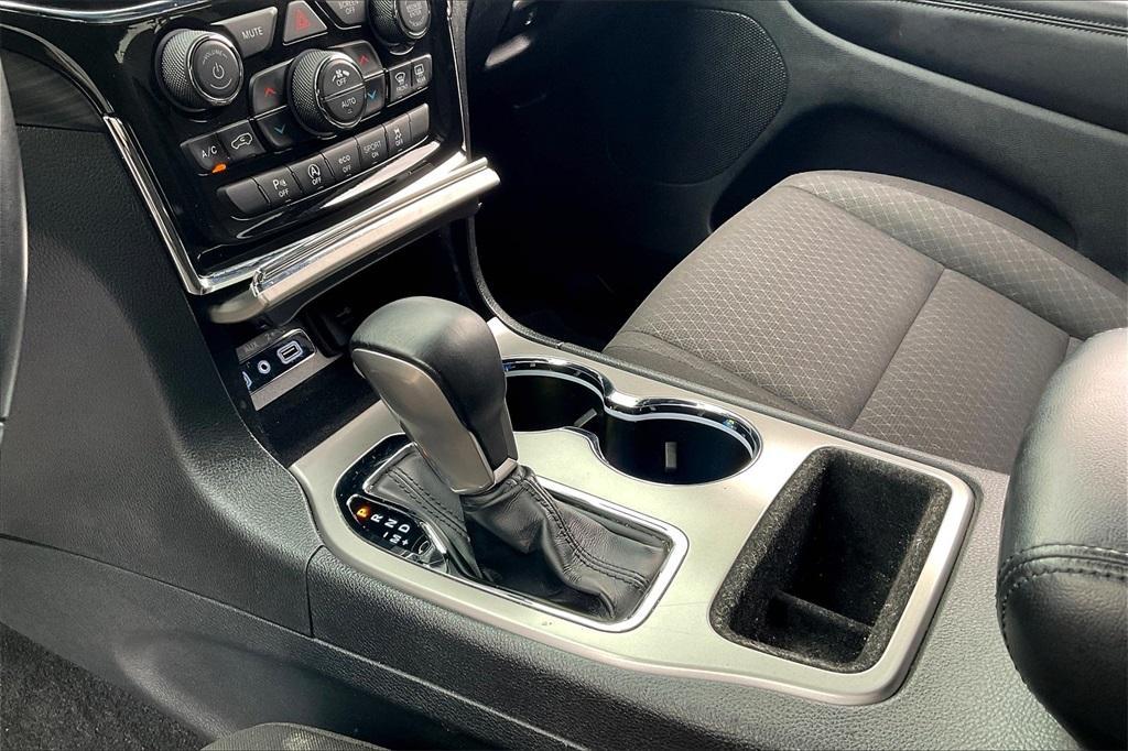 used 2022 Jeep Grand Cherokee WK car, priced at $25,977