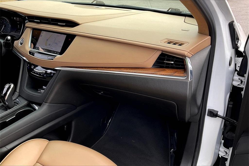 used 2021 Cadillac XT5 car, priced at $30,963