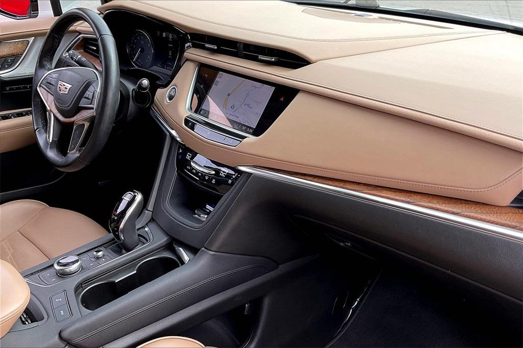 used 2021 Cadillac XT5 car, priced at $30,963