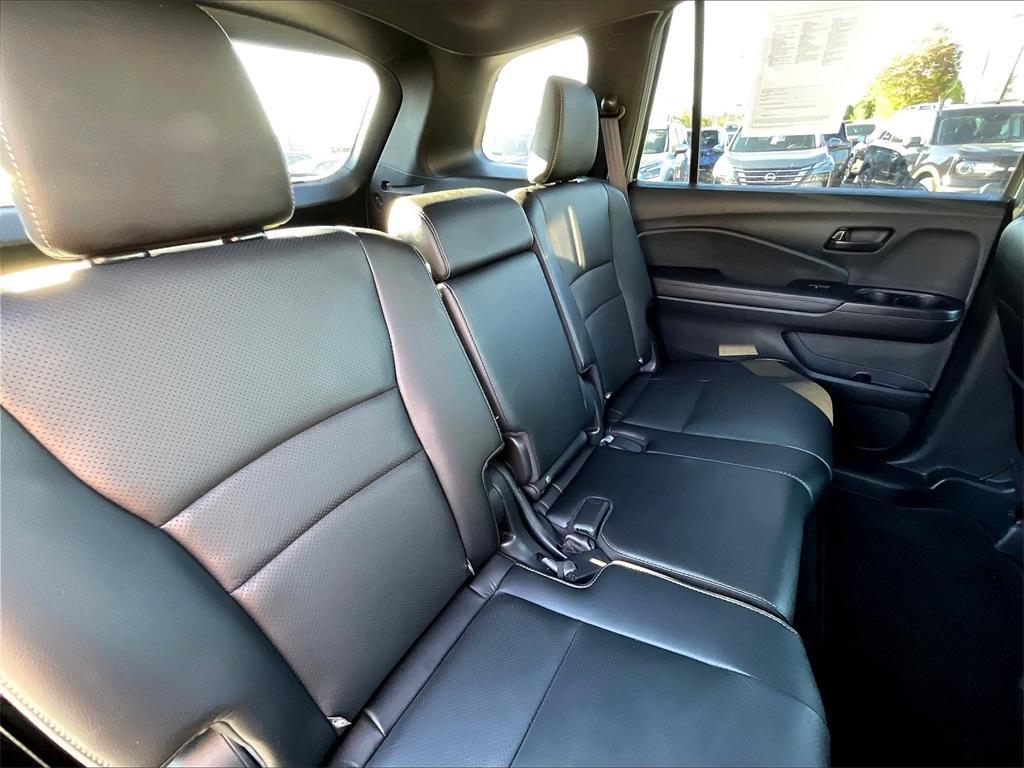 used 2022 Honda Passport car, priced at $31,487