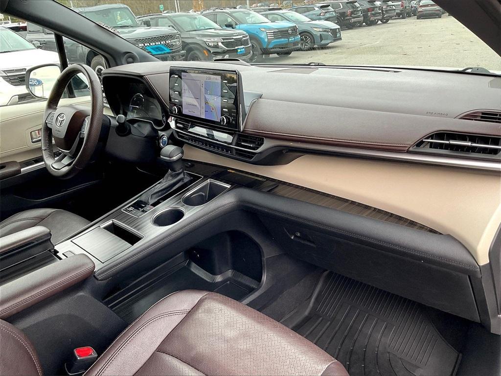 used 2022 Toyota Sienna car, priced at $45,223