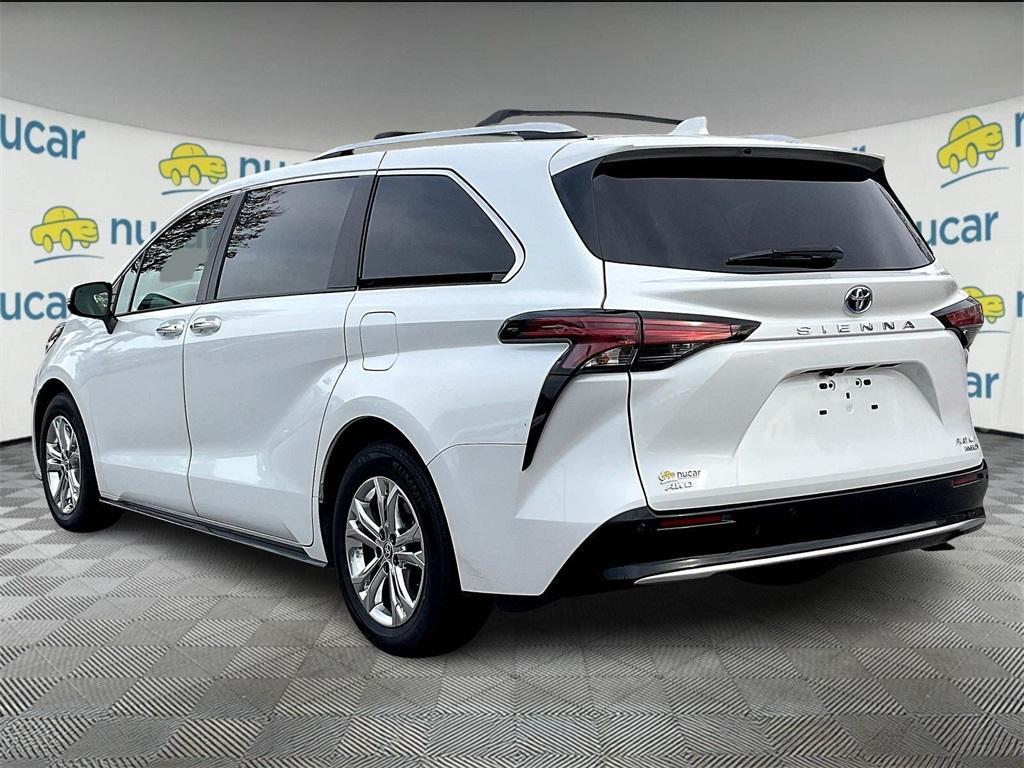 used 2022 Toyota Sienna car, priced at $45,223